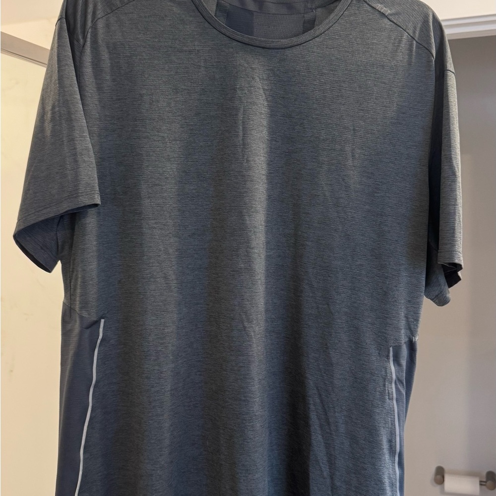 lululemon athletica Charcoal Short Sleeve Tee